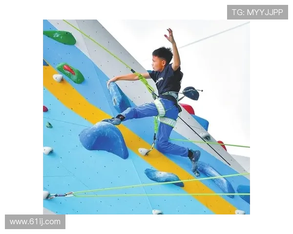 成都攀岩队心理素质创新高攀岩运动员表现引发广泛关注与讨论